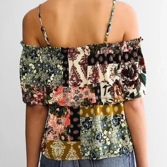 Daytrip Floral Cold Shoulder Shirt - Picture 4 of 5